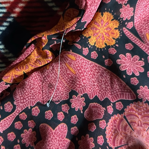 LuLaRoe Lindsay floral, butterfly & ladybug - Picture 2 of 4